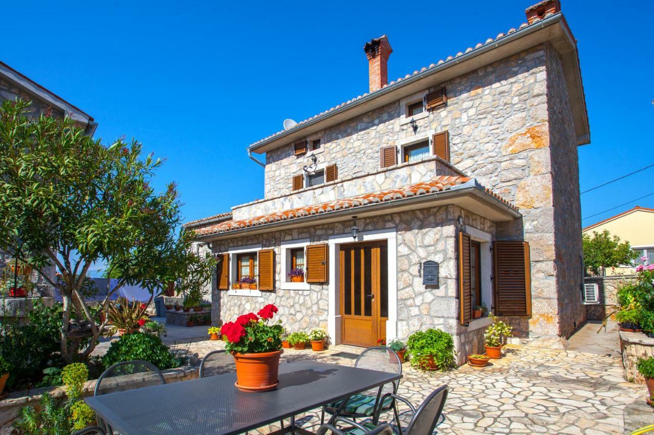 Country Villa St Anton Malinska Exterior photo